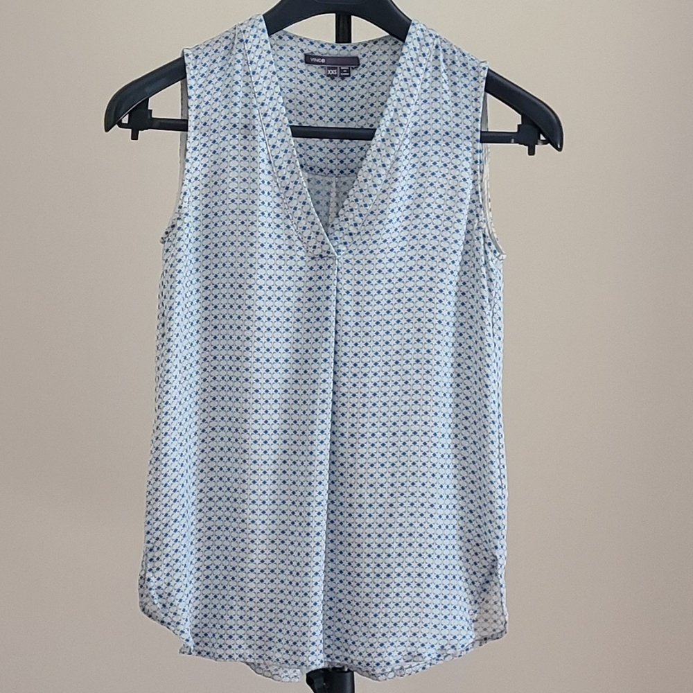 Vince Women's 100% Silk V-Neck Sleeveless Blue Patterned Blouse